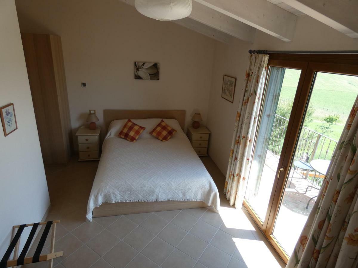 Il Frutteto Bed And Breakfast Ripattone 外观 照片